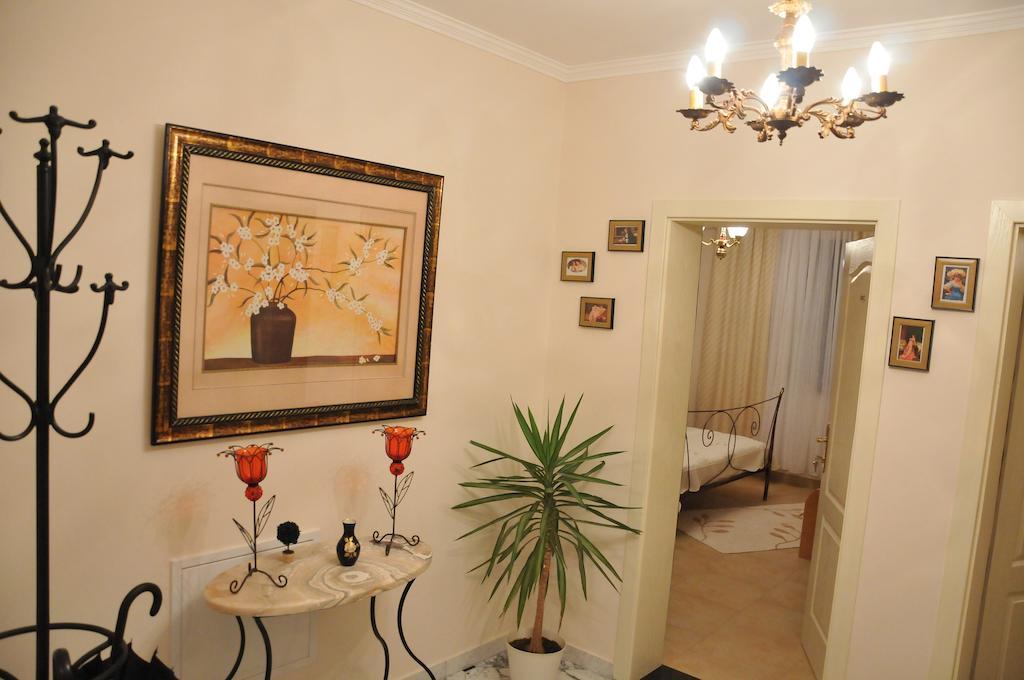 Royal Apartments Ni Esterno foto
